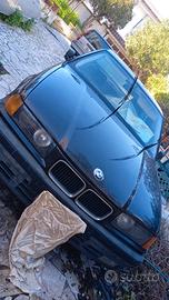 BMW 318 i solo per ricambi
