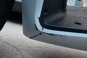 Fianchetto sinistro sh125 2024 "incidentato"