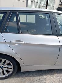 Porta posteriore dx BMW 320D 2007 mod SW N47D20A c