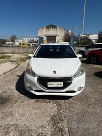 Peugeot 208 1.2 VTi 82 CV 3 porte Allure