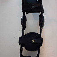 Tutore gamba destra per crociato posreriore