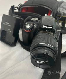 Macchina fotografica nikon 3300