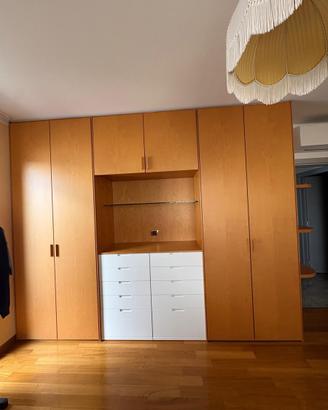 Armadio comodini e letti