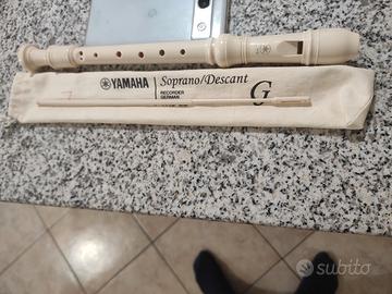 FLAUTO Yamaha YRS-24 per scuola elementare 