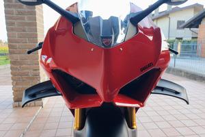 Panigale v4s 