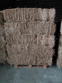 BALLETTE DI FIENO E PAGLIA