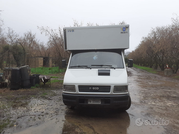 Attività ambulante frutta secca dolciumi alimenti