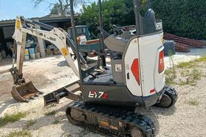 Escavatore  BOBCAT 17Q + accessori