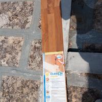 Parchetto laminato effetto legno nuovo
