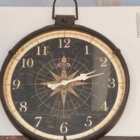 Orologio da parete in metallo stile vintage