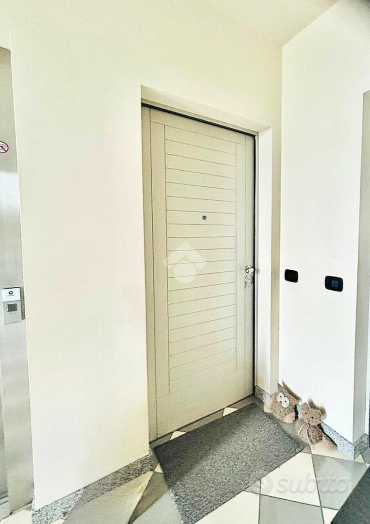 4 LOCALI A NOVI LIGURE - Vista 2
