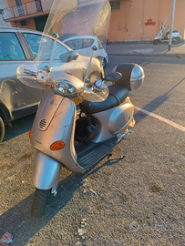 Vespa et 125