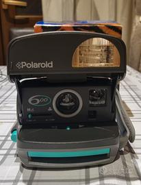 Polaroid 600 instant Camera