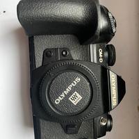 Olympus EM-1 Mark II corpo professional micro 4/3