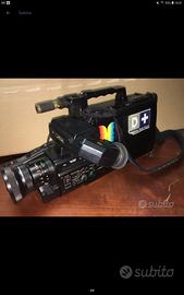  Blocco tre videocamere e due proiettori x ricambi