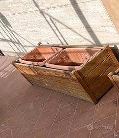 Fioriera in teak (Unopiù) con vasi contenitivi