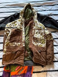 Giacca pantaloni attacchi scarponi snowbord