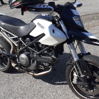 Ducati Hypermotard 796