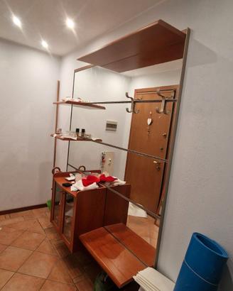 Mobile ingresso in ciliegio con specchi