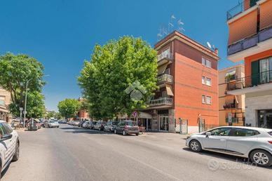 3 LOCALI A ROMA