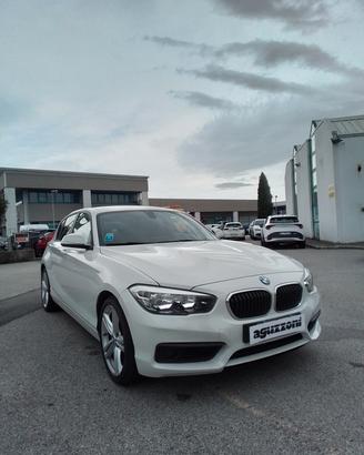 Bmw 118i 5p. Advantage