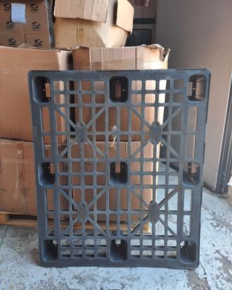 PALLET IN PLASTICA DIMENSIONI MM 1200X1000X145