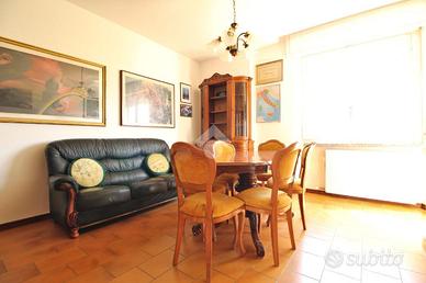 3 LOCALI A MARIANO COMENSE