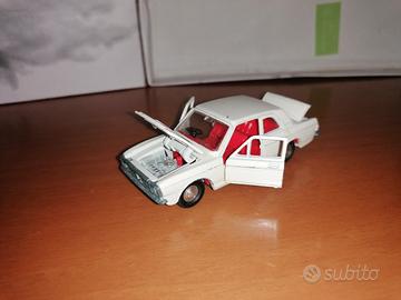 Dinky Toys Ford Cortina no Politoys Mebetoys Corgi