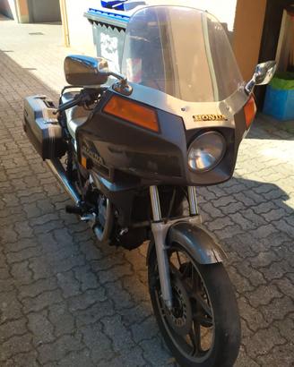 Honda gl 650 silver wing