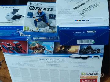 Playstation 5  nuova (con sigillo) + accessori