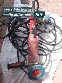 Flessibile taglia media milwaukee