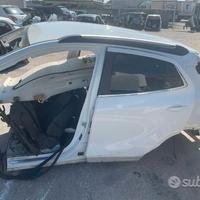 Ricambi scocca per tagliate Opel Mokka 2016