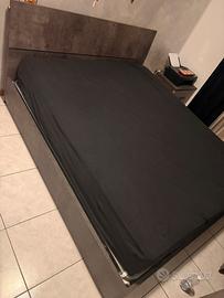 Letto matrimoniale