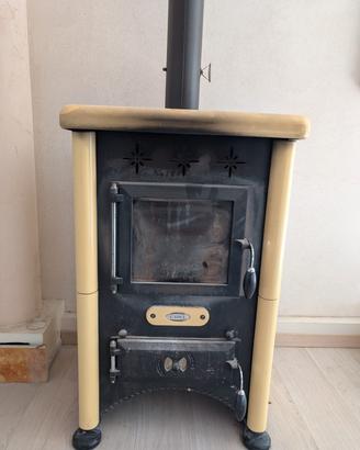 Stufa a legna ventilata CADEL rivestita ceramica