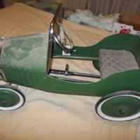 automobilina stile vintage