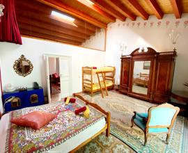 Camere Grandi e Luminose Palermo Centro Storico