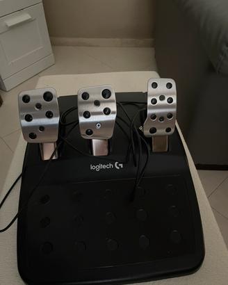 simulatore di guida logitech