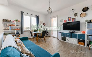 TRE LOCALI CON BOX RISTRUTTURATO