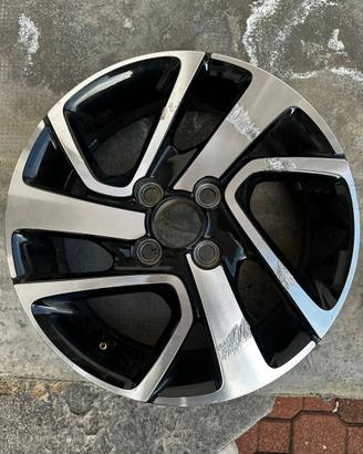 Cerchi in lega Peugeot 108 Allure