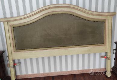 testata letto matrimoniale legno e velluto