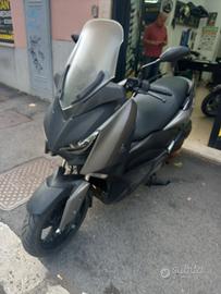 Yamaha X-Max 300 - 2017 - PERMUTE GARANZIA