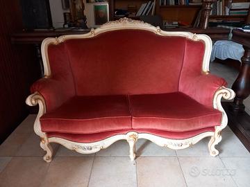 Piccolo divano 2 posti