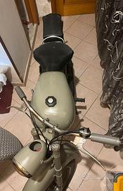 Moto d'epoca del 1954 ISOMOTO