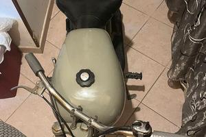 Moto d'epoca del 1954 ISOMOTO