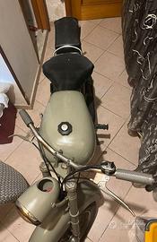 Moto d'epoca del 1954 ISOMOTO