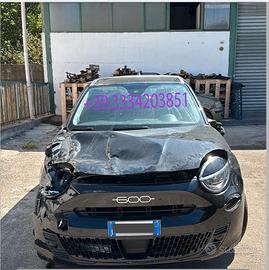 Fiat 600 Turbo 1.2 Hybrid 100 CV DCT MHEV "La Prim