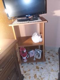 carrello per tv