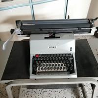 Macchina da scrivere 