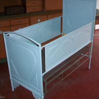 Lettino in ferro smontabile del 1906