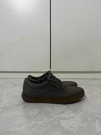 Scarpe Vans Authentic uomo grigie suola gum